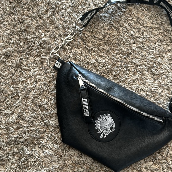 Leather Big Chief Fanny Pack - Picture 3 of 5